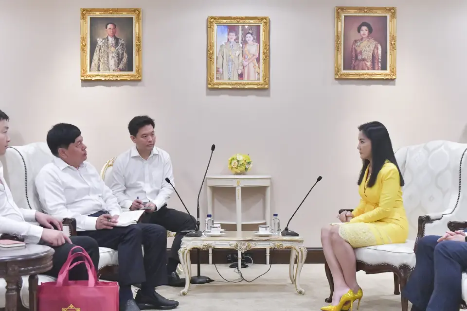 “นฤมล”เผยบริษัทของจีนสนใจลงทุนสร้างโรงงานน้ำตาลในไทย