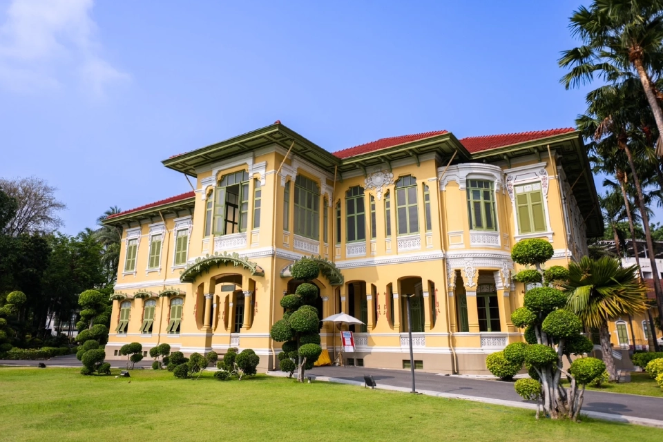 "งานใต้ร่มพระบารมี 242 ปี กรุงรัตนโกสินทร์" เริ่มแล้ววันนี้ 19- 25 เม.ย.2567