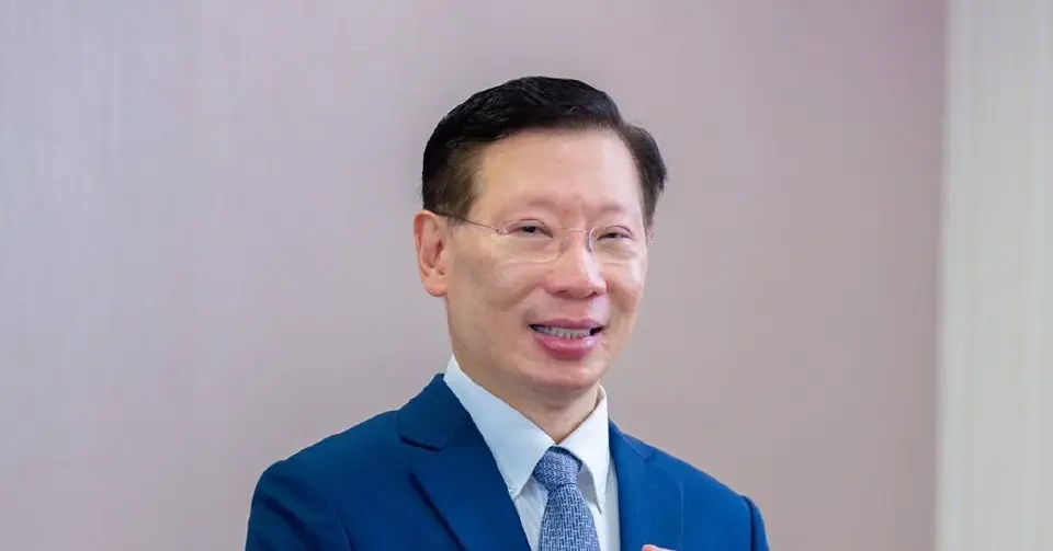 นายวิศิษฐ์ องค์พิพัฒนกุล ประธานเจ้าหน้าที่บริหารและกรรมการ บริษัท ทรีนีตี้ วัฒนา จํากัด (มหาชน)