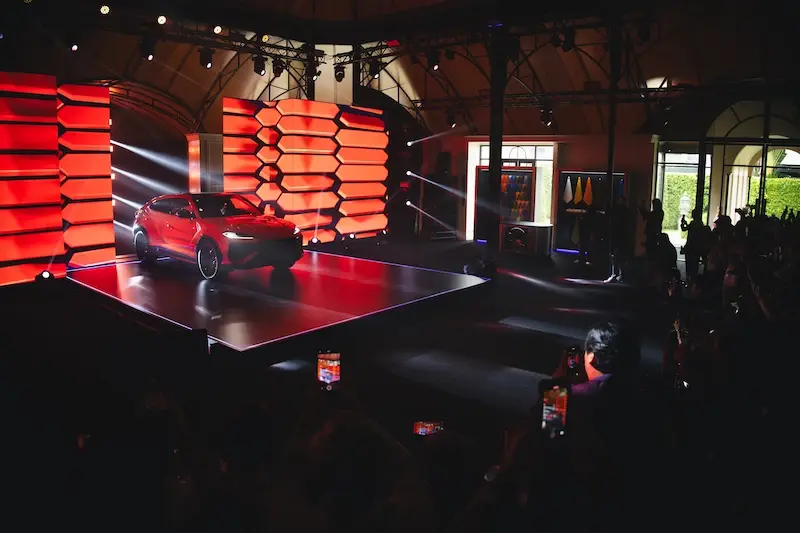 Lamborghini Urus SE ราคา 24.98 ล้านบาท