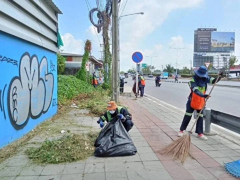 ทางเท้าอันตราย คนกรุงเทพฯ ประสบอุบัติเหตุ 915 รายต่อปี