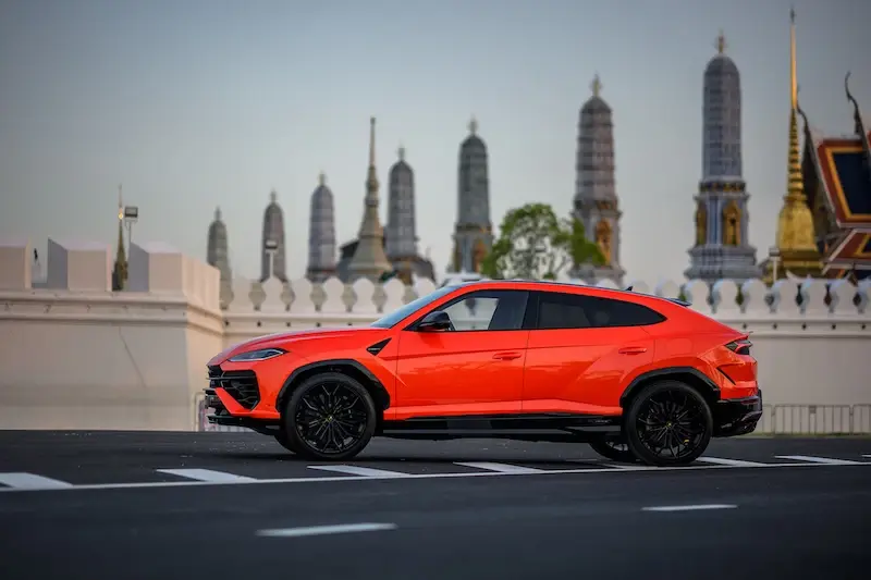 Lamborghini Urus SE ราคา 24.98 ล้านบาท