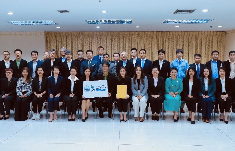 ไทยเผชิญวิกฤติโลกร้อน ผนึกกำลังปลูกป่าชายเลน เดินหน้าดัน 'บลูคาร์บอน'