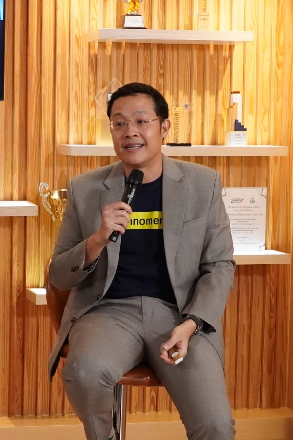 นายเจษฎา สุขทิศ ประธานเจ้าหน้าที่บริหาร FINNOMENA Group