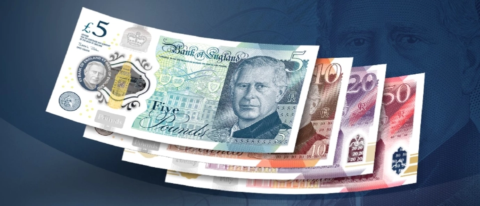 พระบรมฉายาลักษณ์ของสมเด็จพระเจ้าชาลส์ที่ 3 จะปรากฎอยู่บนธนบัตรใบละ 5,10,20 และ 50 ปอนด์