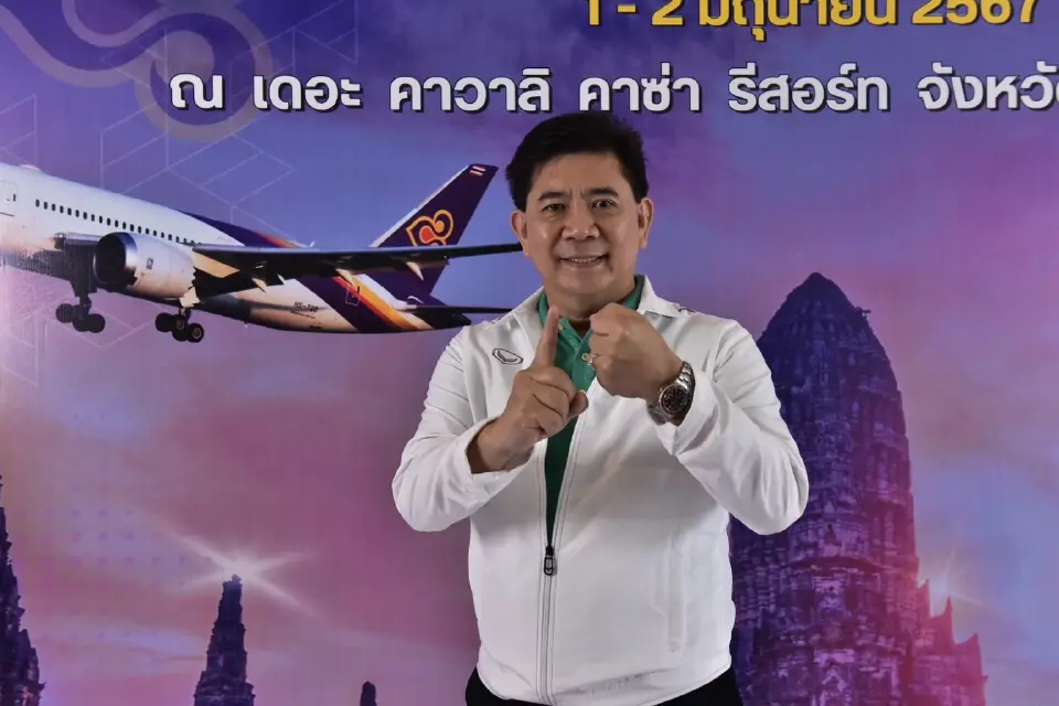 นายนินนาท พัฒนวิบูลย์ ประธานกรรมการสหกรณ์ออมทรัพย์พนักงานบริษัทการบินไทย จำกัด
