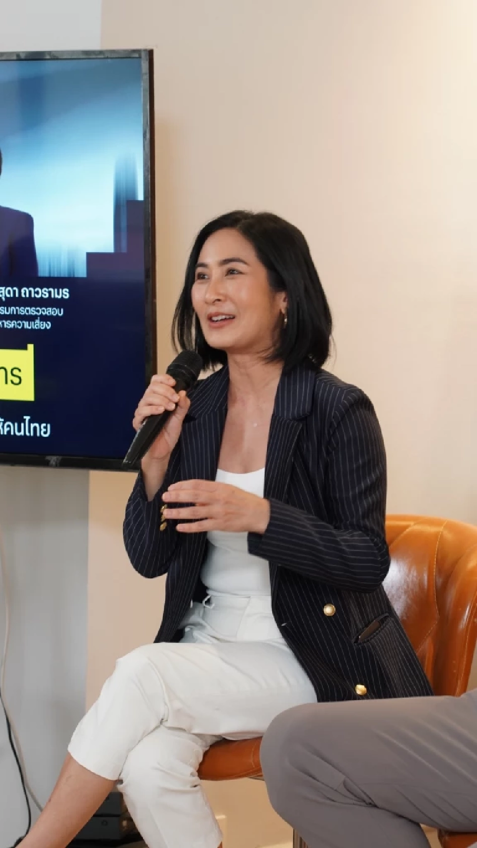 ดร.การดี เลียวไพโรจน์ ประธานกรรมการสรรหาและพิจารณาค่าตอบแทนและกรรมการอิสระ