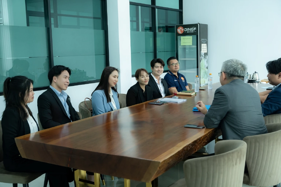 ติ่งฟง ผนึกกำลัง SolarDen ลดค่าไฟ 65 ล้าน ด้วยโซลาร์รูฟท็อป ขนาด 999 kWp