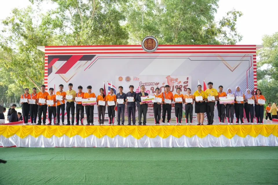 สสส. ชู วิทยาลัยการอาชีพละงู จ.สตูล ใช้ “สื่อรักชวนเพื่อนพักบุหรี่”