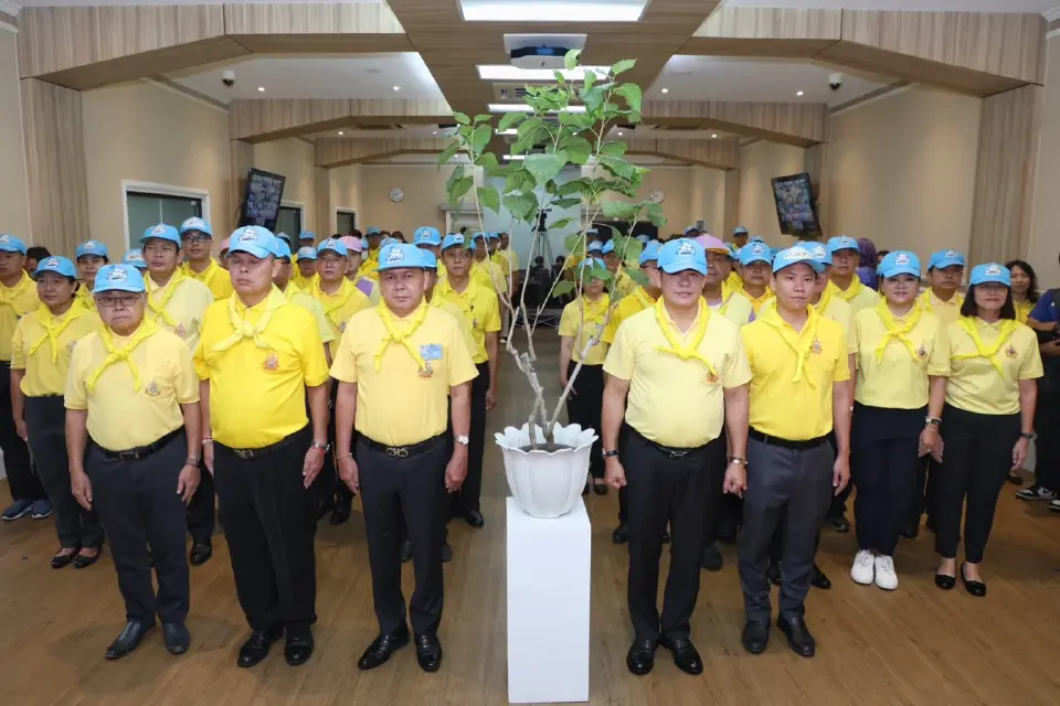 กรมหม่อนไหม คิกออฟ "72 หมู่บ้านรวมใจปลูกหม่อนไหมน้อมถวาย 72 พรรษา"