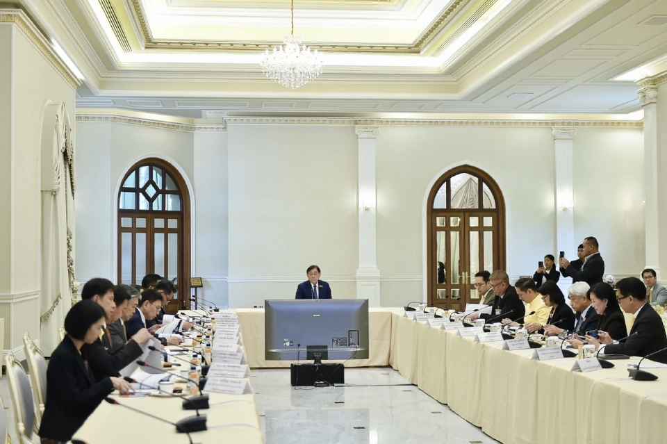 เบื้องหลังบอร์ดอีวี ต่อลมหายใจรถยนต์ไฮบริด พิชัย แก้มติลดภาษีสรรพสามิต 5 ปี