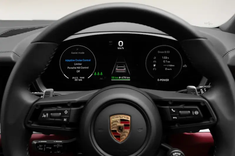 ปอร์เช่ คาเยนน์ เอส อี-ไฮบริด คูเป้ รุ่นประกอบมาเลเซีย ราคาเริ่มต้น 6.29 ล้านบาท