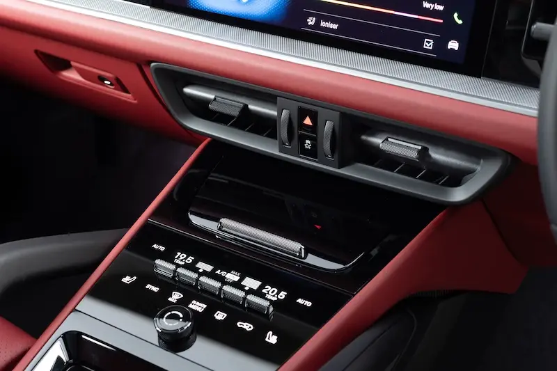 ปอร์เช่ คาเยนน์ เอส อี-ไฮบริด คูเป้ รุ่นประกอบมาเลเซีย ราคาเริ่มต้น 6.29 ล้านบาท