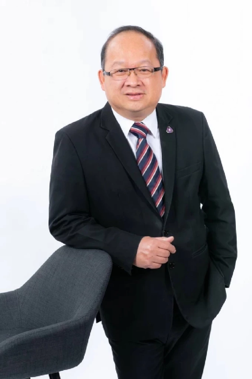 นายเกรียงไกร เธียรนุกุล ประธานสภาอุตสาหกรรมแห่งประเทศไทย (ส.อ.ท.)