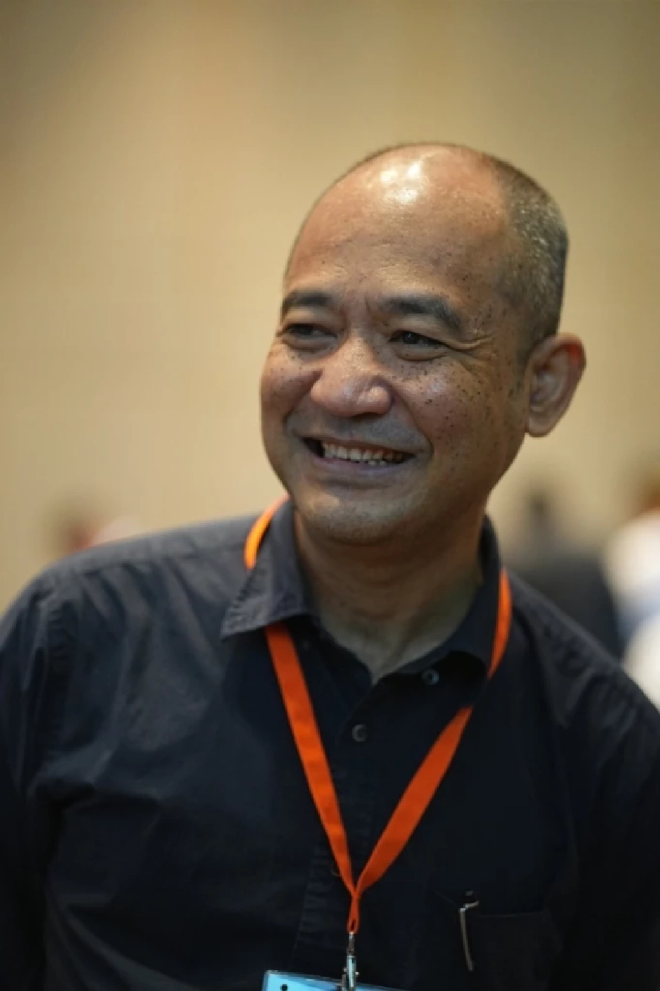 "สเปกเตอร์ ซี" ความเชื่อมโยงกับ "ศรายุทธิ์ ใจหลัก" เลขาพรรคประชาชน