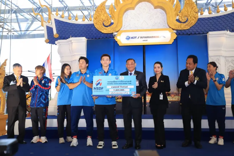 "น้องวิว กุลวุฒิ" กลับไทยแล้ว รับเงินรางวัล 7.2 ล้านบาท กองทุนพัฒนากีฬา