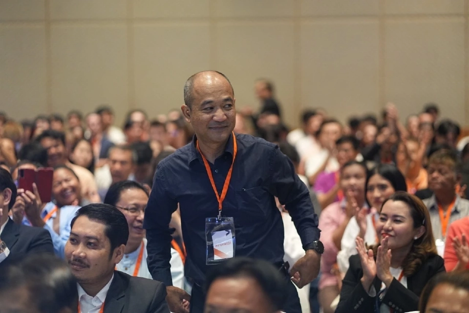 ศรายุทธิ์ ใจหลัก เลขาธิการพรรคประชาชน