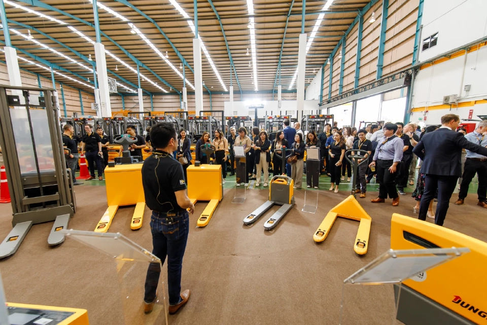 ยุงค์ไฮน์ริช เปิดศูนย์ NXT Warehouse สร้างประสบการณ์ใหม่ในไทย