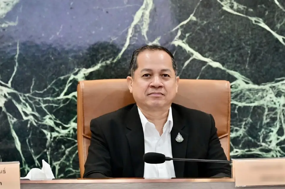 นายแพทย์อภิชาต วชิรพันธ์ รองอธิบดีกรมควบคุมโรค