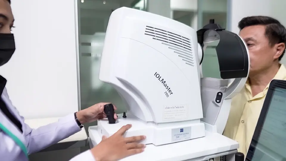 "จักษุกรุงเทพ" ดึง AI - Robot Reception ร่วมวินิจฉัยโรค