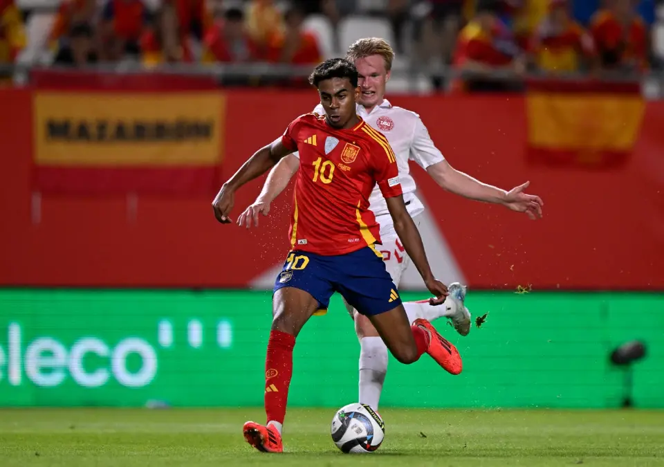 "สเปน vs เซอร์เบีย" ถ่ายทอดสดบอลยูฟ่า เนชันส์ ลีก คืนวันนี้ 