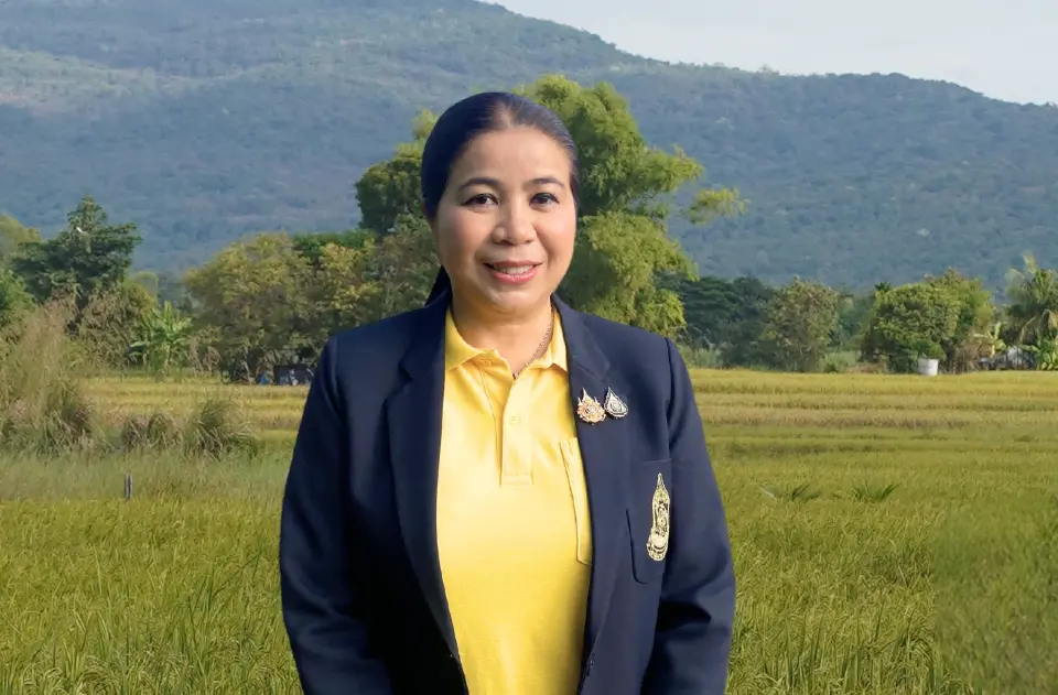 นางสุพร ตรีนรินทร์ เลขาธิการคณะกรรมการพิเศษเพื่อประสานงานโครงการอันเนื่องมาจากพระราชดำริ (สำนักงาน กปร.)