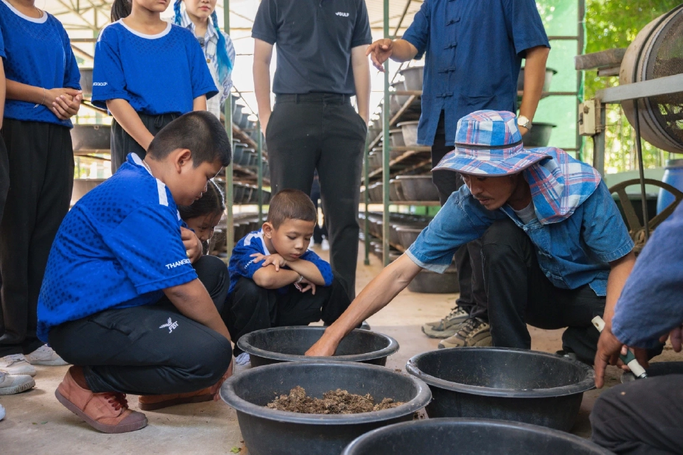 กัลฟ์ ชวนน้องทัวร์แปลงนาสาธิตโรงไฟฟ้าหนองแซง เรียนรู้วิถีเกษตรอินทรีย์
