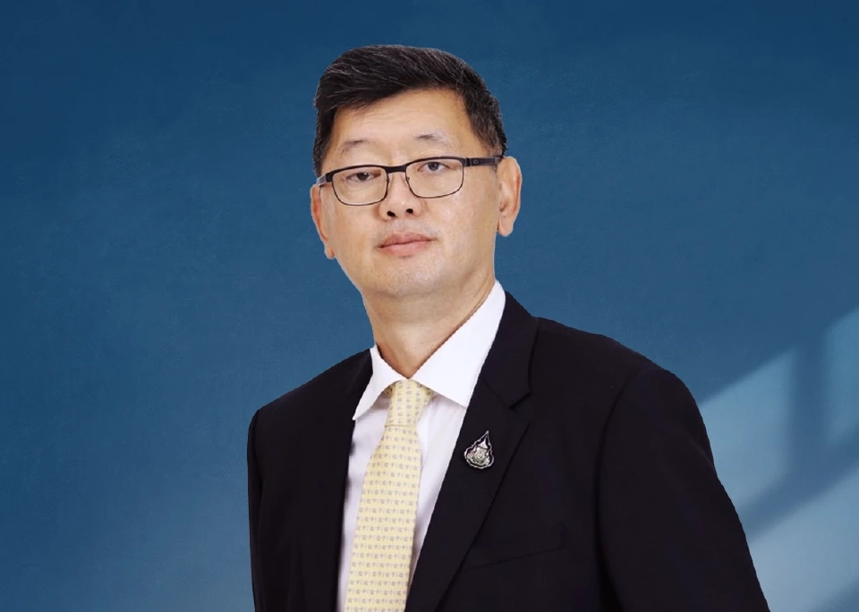 นายพชร อนันตศิลป์ ผู้อำนวยการสำนักงานบริหารหนี้สาธารณะ(สบน.)