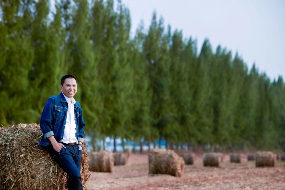 มิตรผลจับมือเกษตรกรตัดอ้อยสด เพิ่มรายได้ ตั้งเป้าฤดูหีบ 2567/2568 รับซื้อใบอ้อย 700,000 ตัน