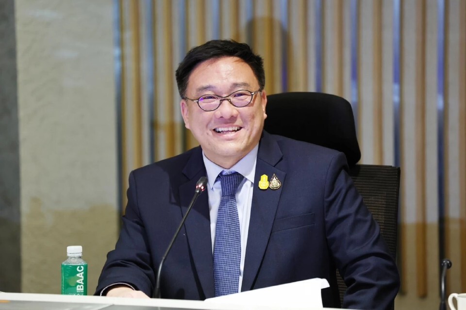 นายจุลพันธ์ อมรวิวัฒน์