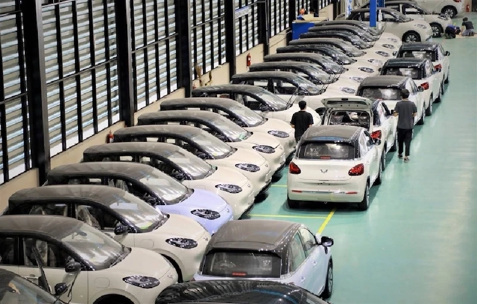 โรงงานผลิตวู่หลิง แหลมฉบัง จ.ชลบุรี