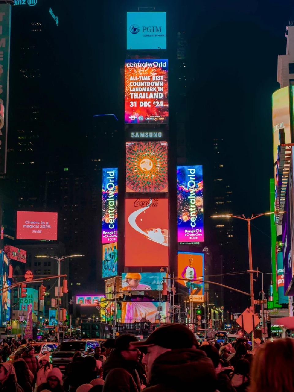 เคาท์ดาวน์กรุงเทพฯ ได้ใจชาวโลก เซ็นทรัลเวิลด์ส่งศิลปินไทยขึ้นไทม์สแควร์
