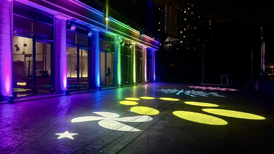 เทอร์มินอล21 พระราม3 จุดประกายความสุขต้อนรับปี 2025 ด้วยแสงสีริมแม่น้ำ