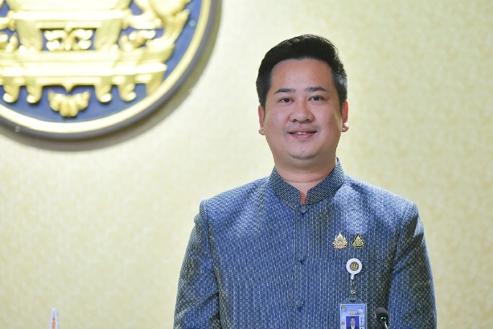 นายอนุกูล พฤกษานุศักดิ์ รองโฆษกประจำสำนักนายกรัฐมนตรี