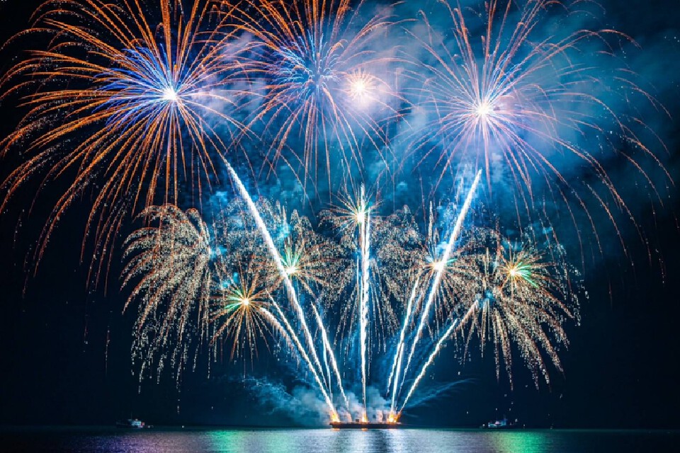 เคาท์ดาวน์ 2025