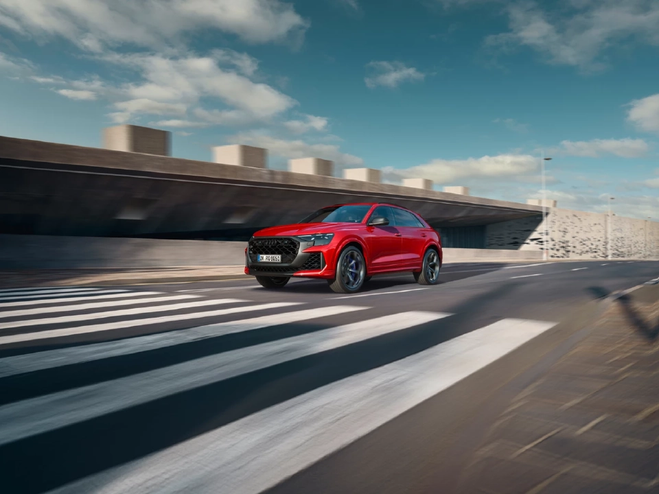 รถหรูเปิดตัวรุ่นใหม่ อัดแคมเปญรับตรุษจีน