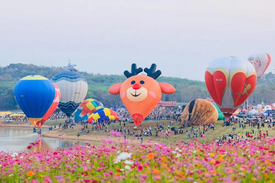 สิงห์ปาร์ค เชียงราย จัดใหญ่ “Singha Park Chiangrai International Balloon Fiesta 2025” ปลุกศก.ภาคเหนือ คาดเงินสะพัด 300 ล้านบาท