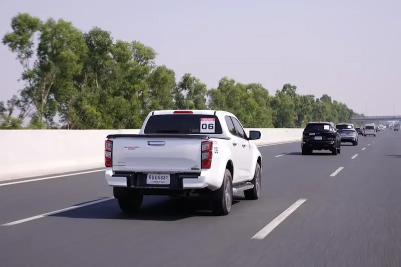 รีวิว อีซูซุ ดีแมคซ์ 2.2 Ddi MAXFORCE เครื่องยนต์ใหม่ ตะลุยไกลถึงเวียดนาม