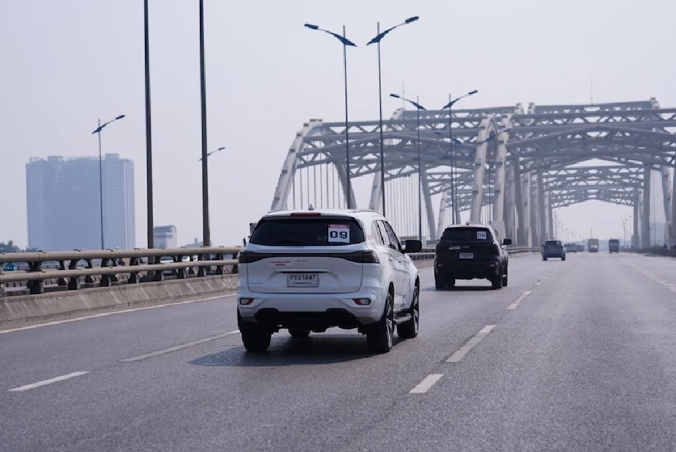 รีวิว อีซูซุ ดีแมคซ์ 2.2 Ddi MAXFORCE เครื่องยนต์ใหม่ ตะลุยไกลถึงเวียดนาม