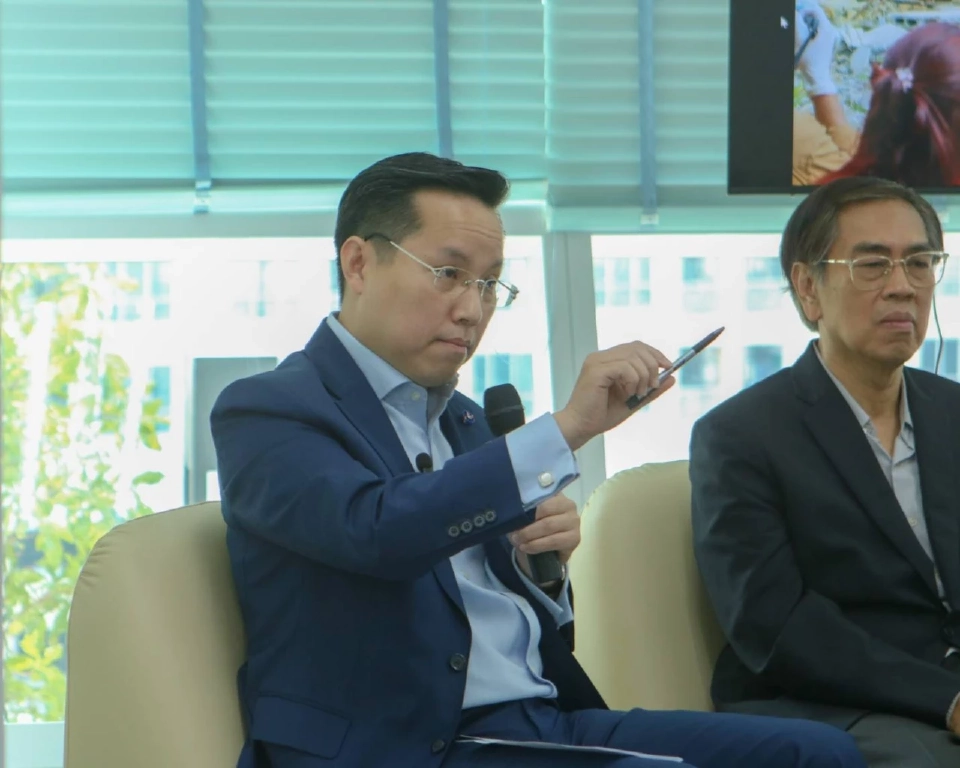 ดร.อรรถวิชช์ สุวรรณภักดี ประธานคณะที่ปรึกษารัฐมนตรีว่าการกระทรวงอุตสาหกรรม