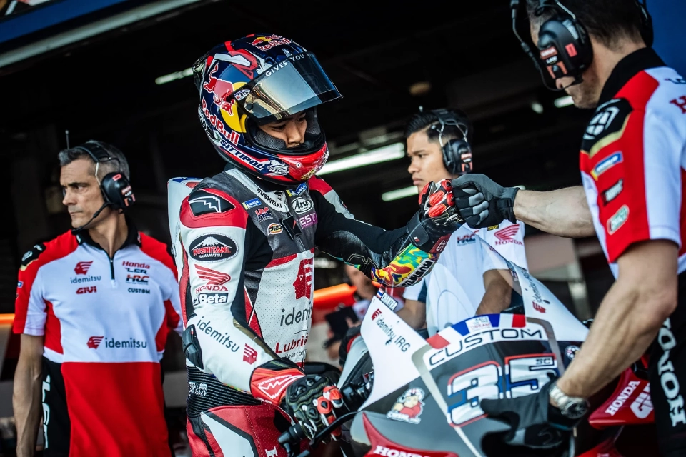 “ก้อง” สมเกียรติ จันทรา