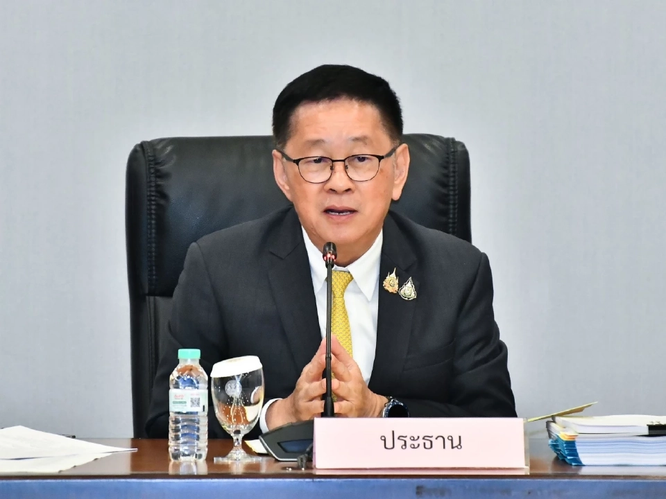 นายประเสริฐ จันทรรวงทอง รองนายกรัฐมนตรี และรมว.ดิจิทัลเพื่อเศรษฐกิจและสังคม