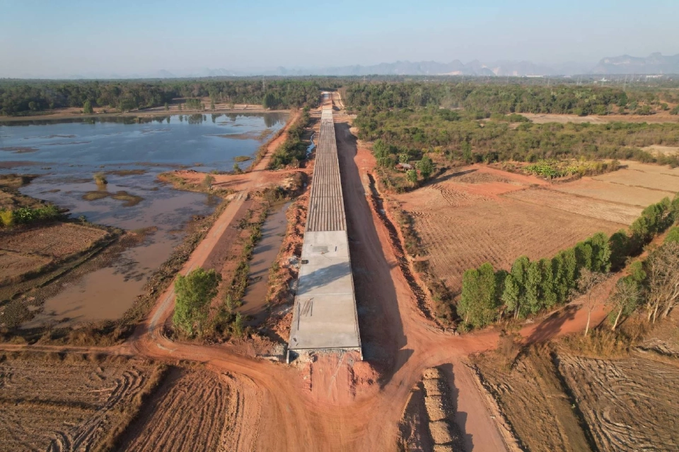 คืบหน้า สร้างถนนเชื่อม ทล.212 นครพนม หนุนเศรษฐกิจขนส่งไทย-ลาว ถึงไหนแล้ว