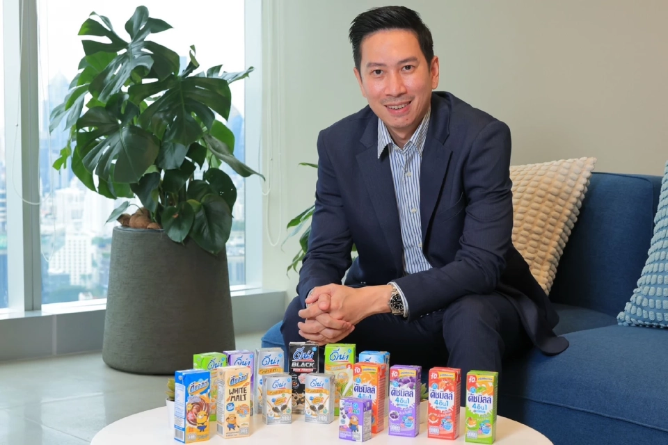 นายจิตรภณ ไตรรัตน์วรวุฒิ