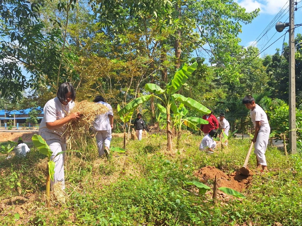 สคล. ลุย โรงเรียนคำพ่อสอน สร้างครูด้วยหัวใจ พัฒนาเด็กด้วยความรัก