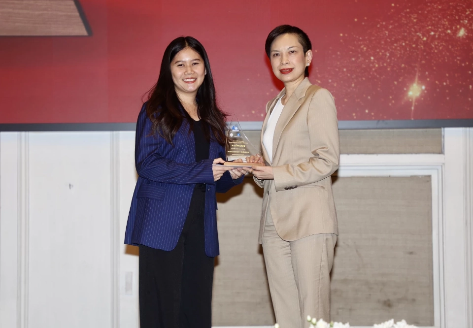 "ฐานเศรษฐกิจ-กรุงเทพธุรกิจ" คว้า 4 รางวัลป๋วย อึ๊งภากรณ์