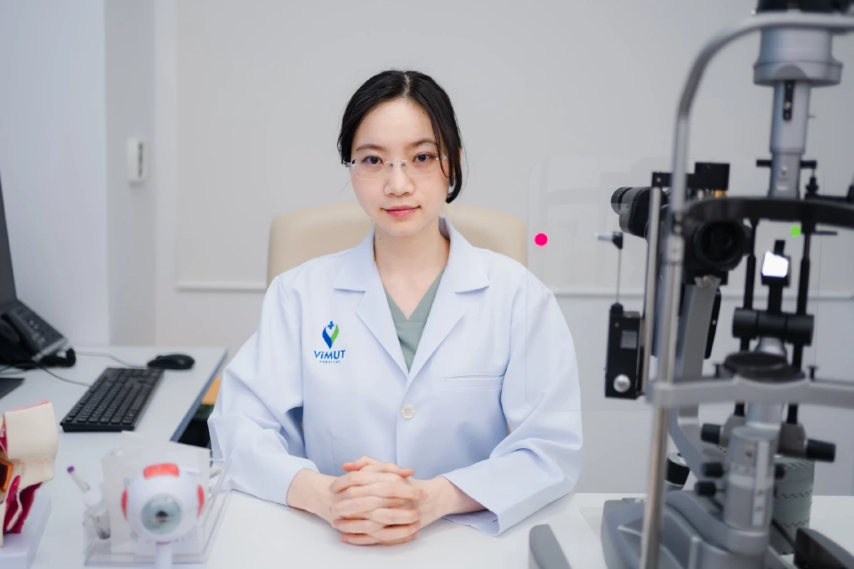 ปัจจัยเสี่ยงใกล้ตัว สาเหตุ "โรคต้อกระจก" อาจเสียการมองเห็นแม้อายุน้อย