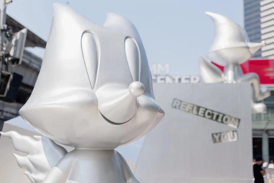 งานศิลป์สุดครีเอท 'Reflection You' ที่สยามพารากอนและสยามดิสคัฟเวอรี่