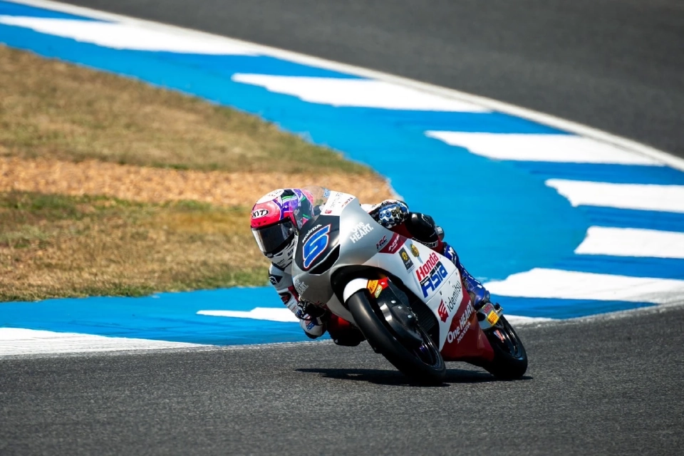 “ก๊องส์” ธัชกร บัวศรี จาก ฮอนด้า ทีม เอเชีย 