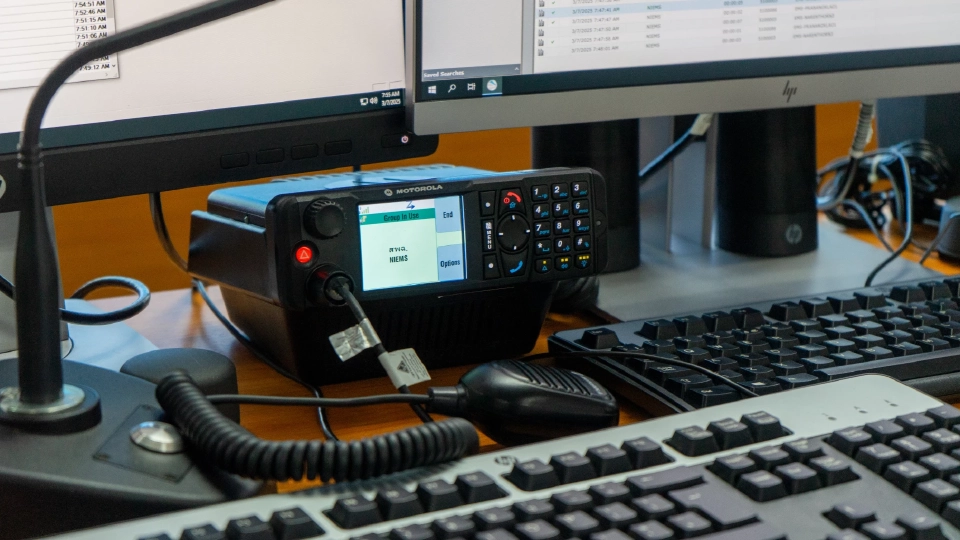 วิทยุสื่อสาร